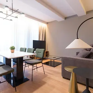 https://old-town-apartments-by-staynnapartments.sansebastianhotels.net